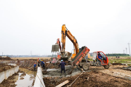 袁惠渠灌区“十四五”续建配套与现代化改造工程现场。（江西省袁管局 章玥 摄）